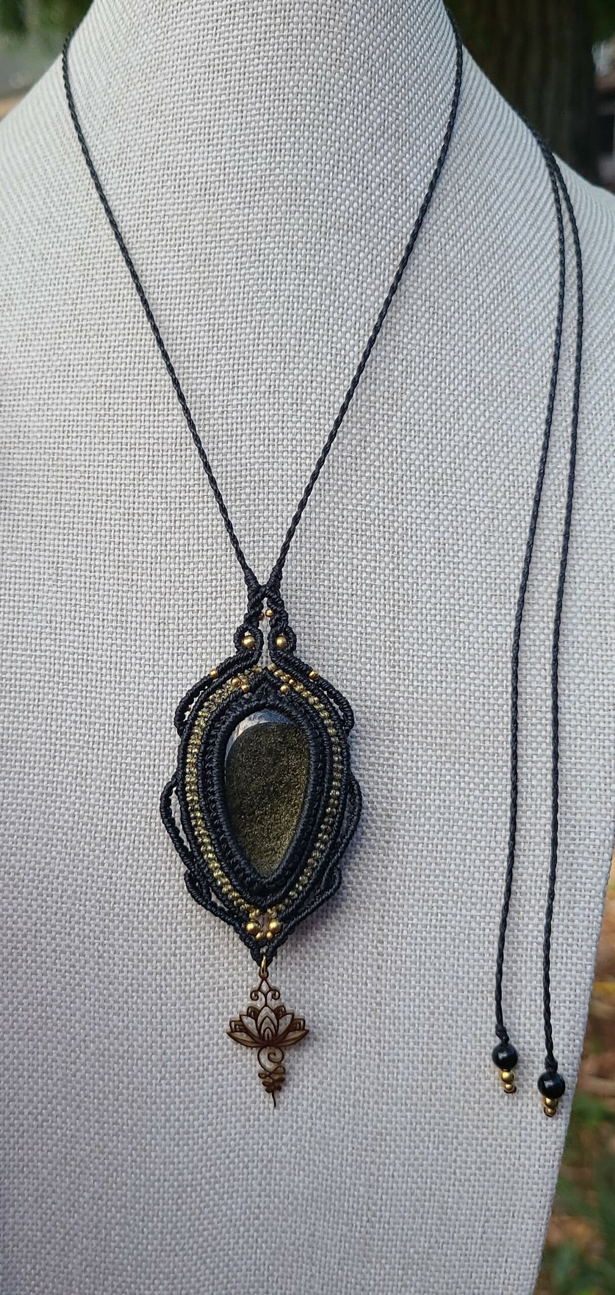 Collier pierre Obsidienne Dorée